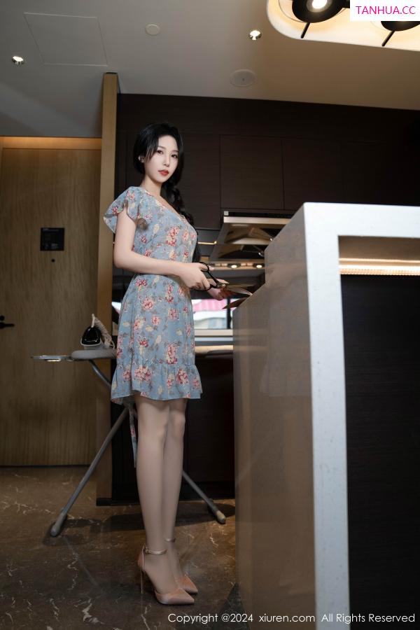 陈若依 抖娘利世 [XiuRen]高清写真图 2024.06.14 No.8704 利世 丝袜美腿第13张图片
